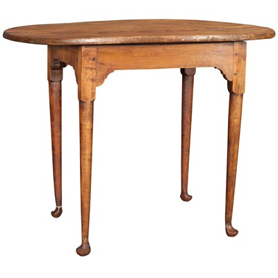 Lot 212 - Queen Anne Maple Tavern Table The oval top...