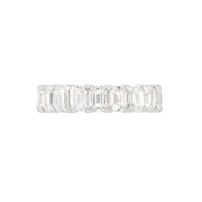 Lot 141 - White Gold and Diamond Band Ring