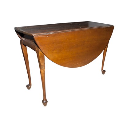 Lot 131 - Georgian Style Mahogany Drop-Leaf Table Height...