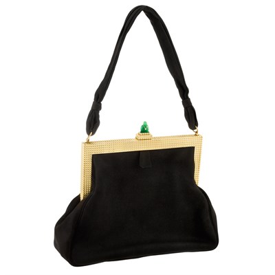 Lot 292 - Gold, Carved Green Onyx, Diamond and Black Felt Handbag with Carrying Strap, Cartier