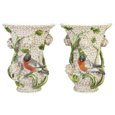 Lot 114 - Companion Pair of Meissen Schneeballen...