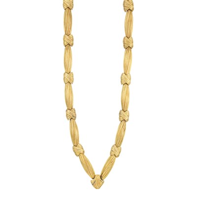 Lot 72 - Gold Necklace