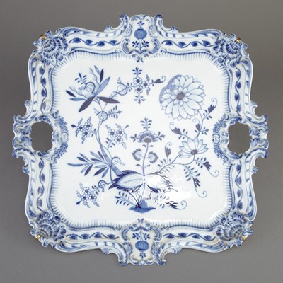 Lot 443 - Group of Four English Pottery and Porcelain...