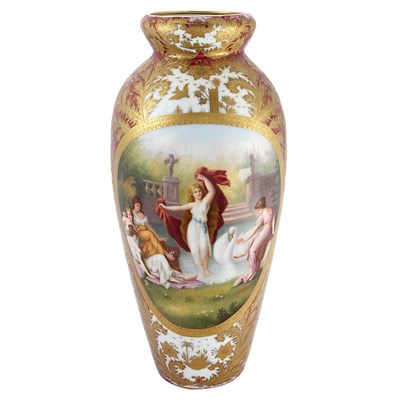 Lot 731 - Vienna Porcelain Gilt and Polychrome Decorated...