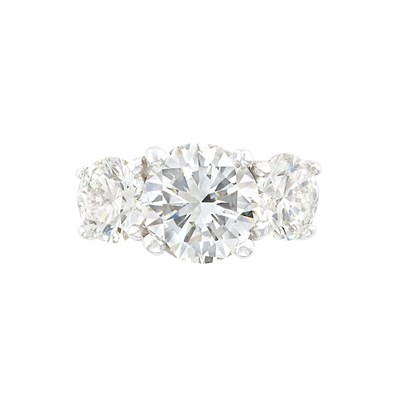 Lot 418 - Platinum and Diamond Three Stone Ring