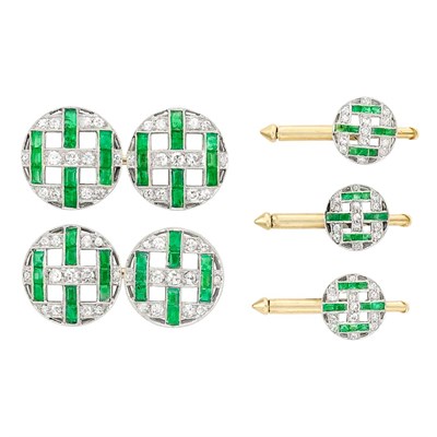 Lot 113 - Art Deco Platinum, Emerald and Diamond Dress Set