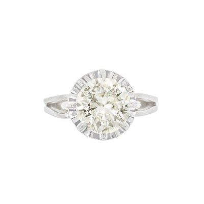 Lot 406 - White Gold and Diamond Ring, France