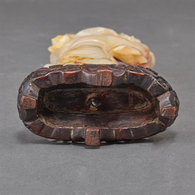 Lot 222 - Chinese White Jade Figure of Guanyin 19th...