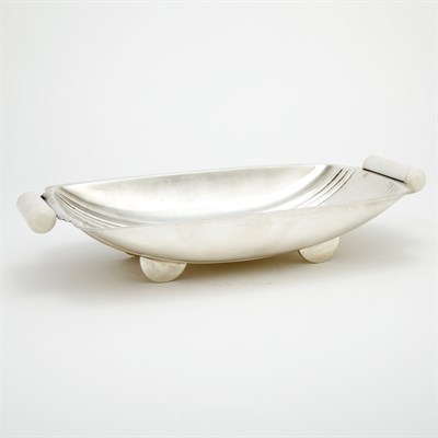 Lot 260 - English Art Deco Silver Bread Tray William...
