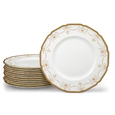 Lot 419 - Set of Twelve Royal Doulton Porcelain Dinner...