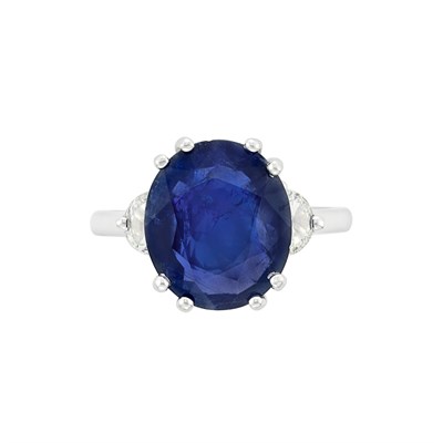 Lot 318 - White Gold, Sapphire and Diamond Ring