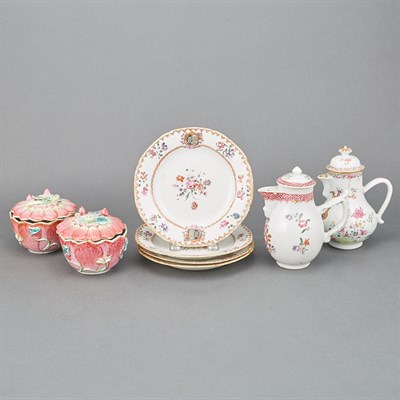 Lot 413 - Group of Chinese Export Porcelain Table...