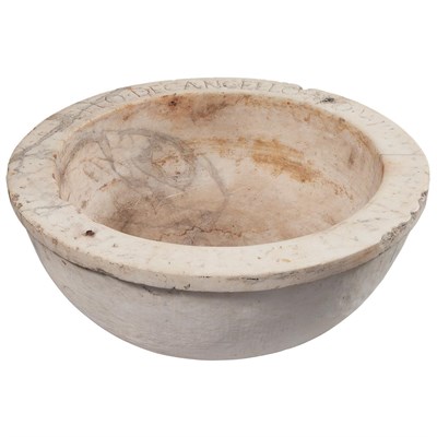 Lot 212 - Continental White Marble Cistern Probably 18th...