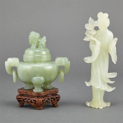 Lot 184 - Chinese Serpentine Carving of Guanyin with...