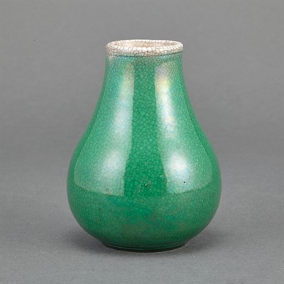 Lot 289 - Chinese Green Crackle Glaze Porcelain Vase...