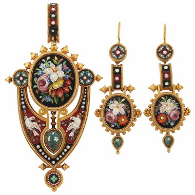 Lot 165 - Antique Gold and Micromosaic Pendant-Brooch and Pair of Pendant-Earrings