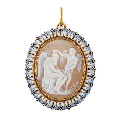 Lot 219 - Antique Gold, Hardstone Cameo and Enamel Pendant