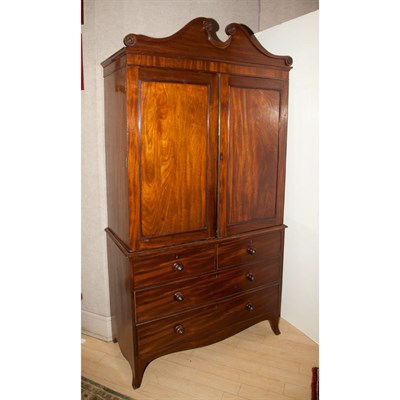 Lot 260 - Georgian Style Mahogany Linen Press Height 7...
