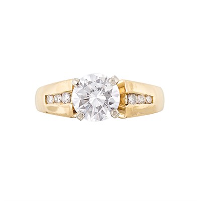 Lot 1011 - Two-Color Gold and Diamond Ring