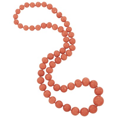 Lot 142 - Coral Bead Necklace