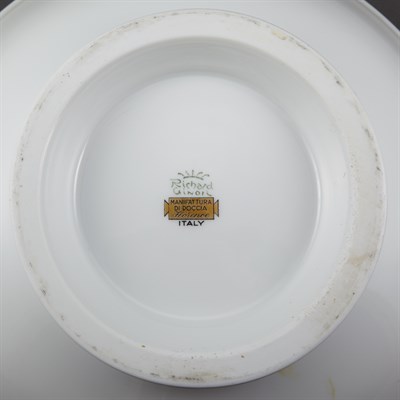 Lot 327 - Ginori Porcelain Table Service Approximately...