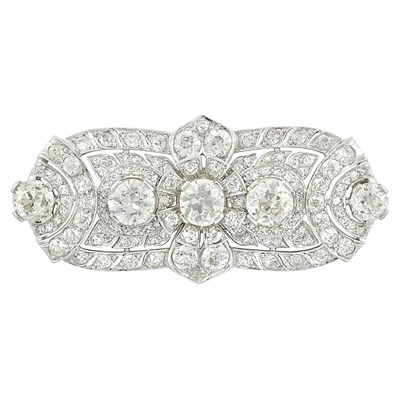 Lot 415 - Platinum and Diamond Brooch