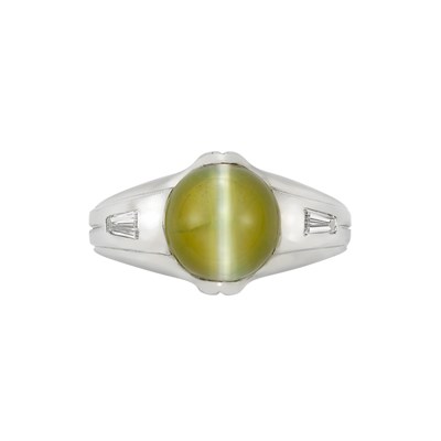 Lot 84 - Gentleman's Platinum, Cat's Eye and Diamond Ring