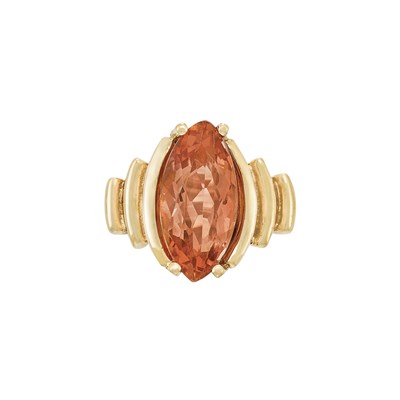 Lot 25 - Gold and Topaz Ring