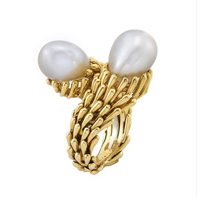 Lot 149 - Gold and South Sea Semi-Baroque Cultured Pearl Crossover Ring, David Webb