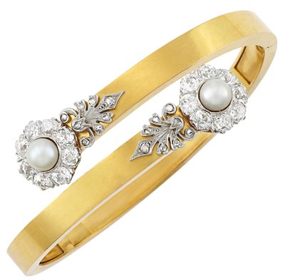 Lot 212 - Antique Gold, Platinum, Button Pearl and Diamond Crossover Bangle/Earrings Combination