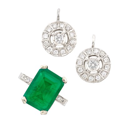 Lot 1311 - White Gold, Assembled Emerald and Diamond Ring and Pair of White Gold and Diamond Earrings