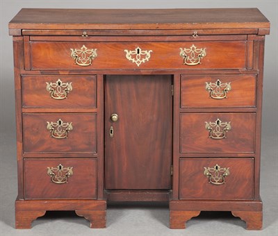 Lot 171 - Georgian Mahogany Kneehole Dressing Table...