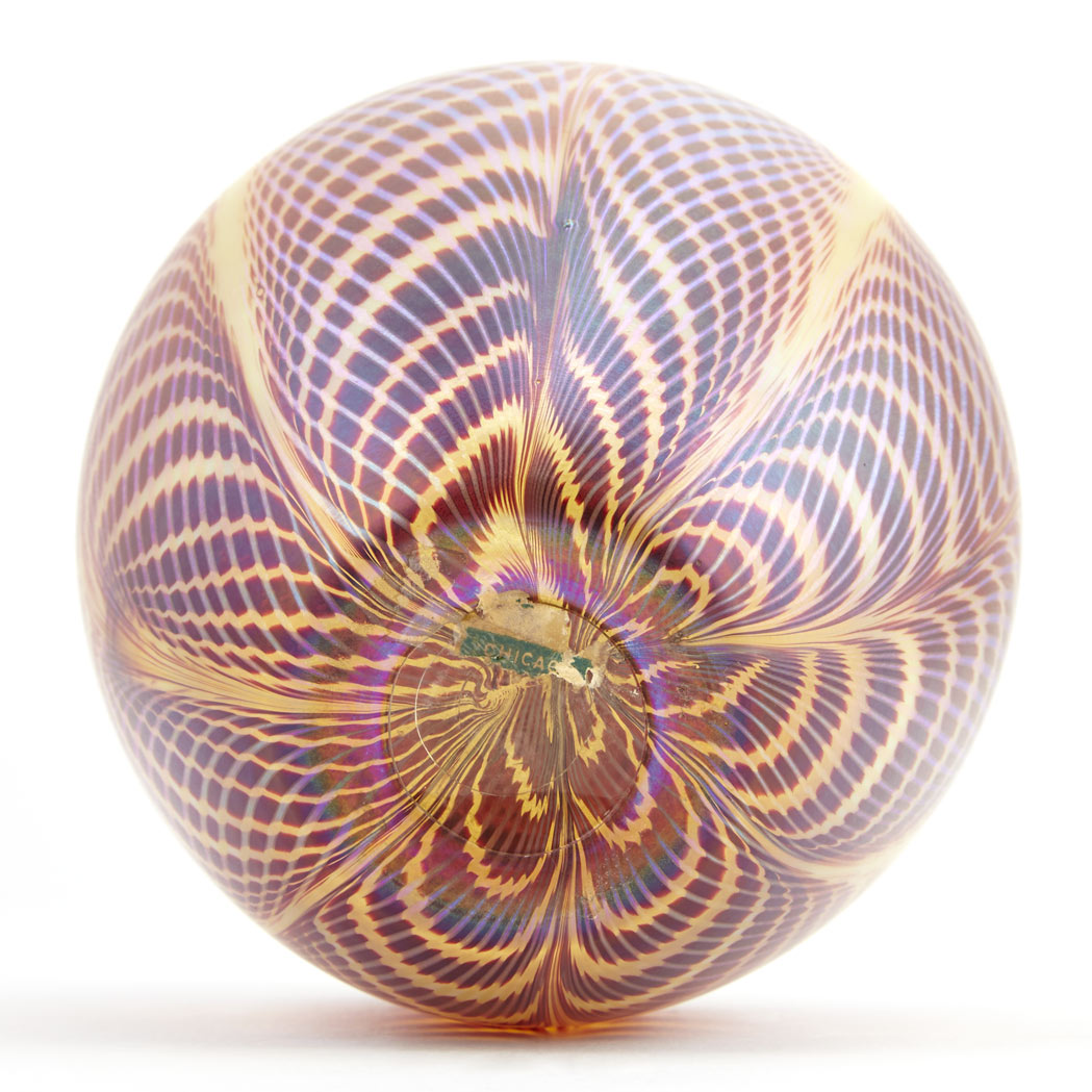 Lot 252 - American Art Glass Vase Attributed to Quezal,...