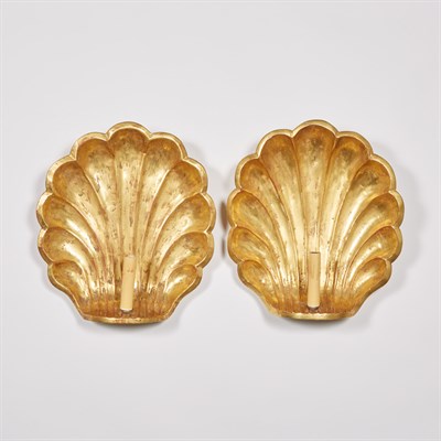 Lot 334 - Pair of Giltwood Shell-Form Single-Light...