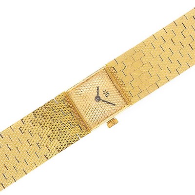 Lot 1055 - Lady's Gold Wristwatch