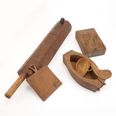 Lot 199 - Group of Continental Treen Articles 18th/19th...