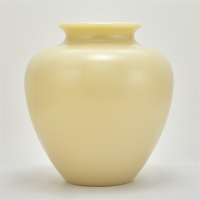 Lot 547 - Carder Steuben Art Deco Ivory Colored Glass...