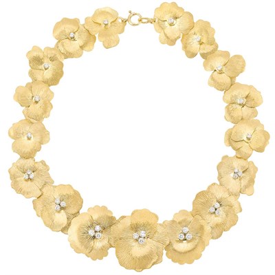 Lot 439 - Gold and Diamond Flower Necklace