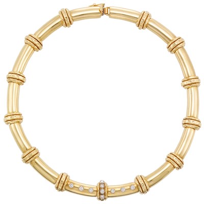 Lot 1088 - Gold and Diamond Necklace