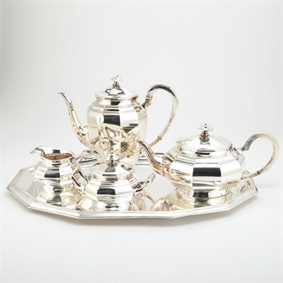 Lot 322 - American Sterling Silver Tea and Coffee...