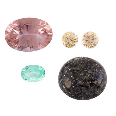 Lot 1494 - Group of Unmounted Multicolored Stones