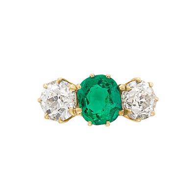 Lot 50 - Antique Gold, Emerald and Diamond Ring