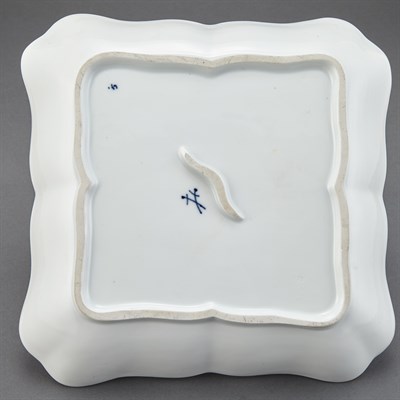 Lot 426 - Meissen Porcelain Dinner Service 20th Century...