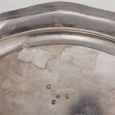 Lot 267 - Pair of George III Silver Meat Platters Thomas...