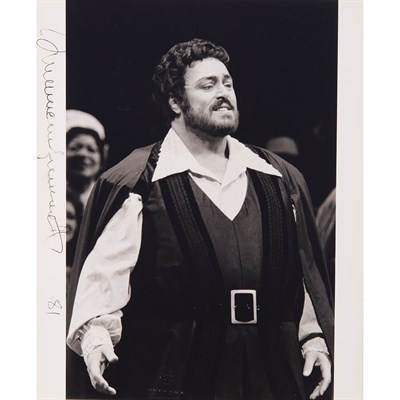 Lot 179 - PAVAROTTI, LUCIANO Signed photograph,...