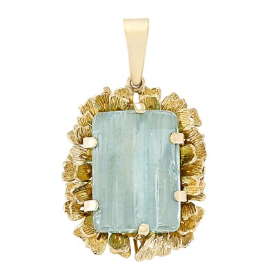 Lot 3032 - Gold and Aquamarine Pendant