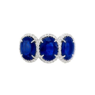 Lot 3374 - White Gold, Sapphire and Diamond Ring, Piranesi