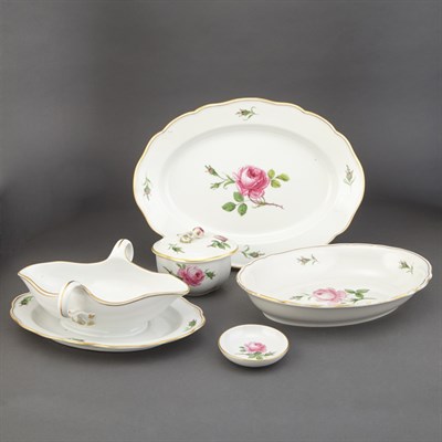Lot 255 - Meissen Porcelain Dinner Service Modern...