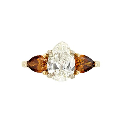 Lot 3327 - Gold, Diamond and Colored Diamond Ring
