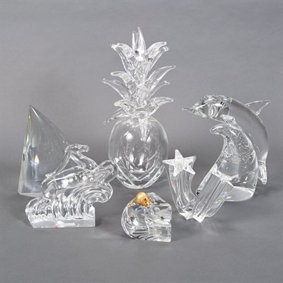 Lot 391 - Group of American Glass Table Articles...